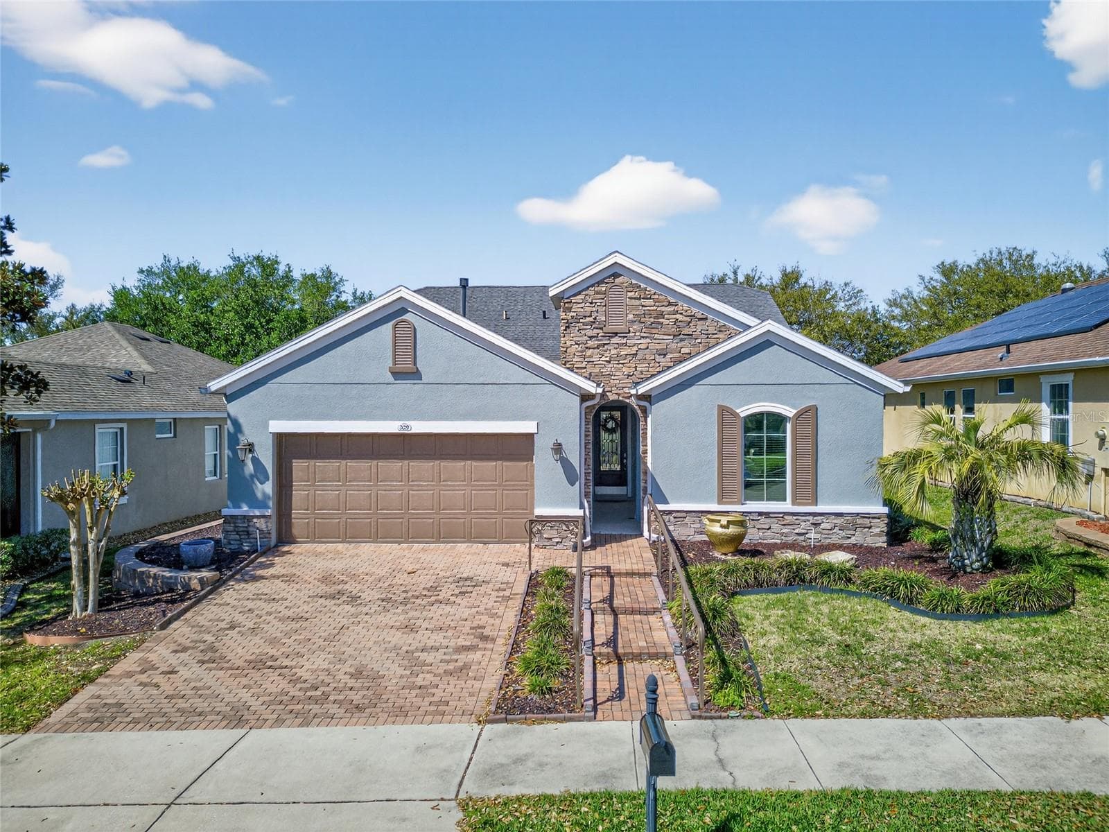 329 SILVER MAPLE RD