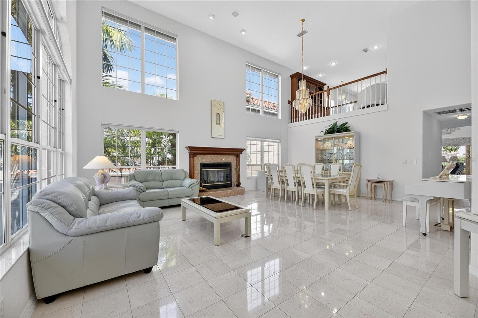 Single Family Residence at 6107 MARBELLA BLVD, APOLLO BEACH, photo 3 of 95