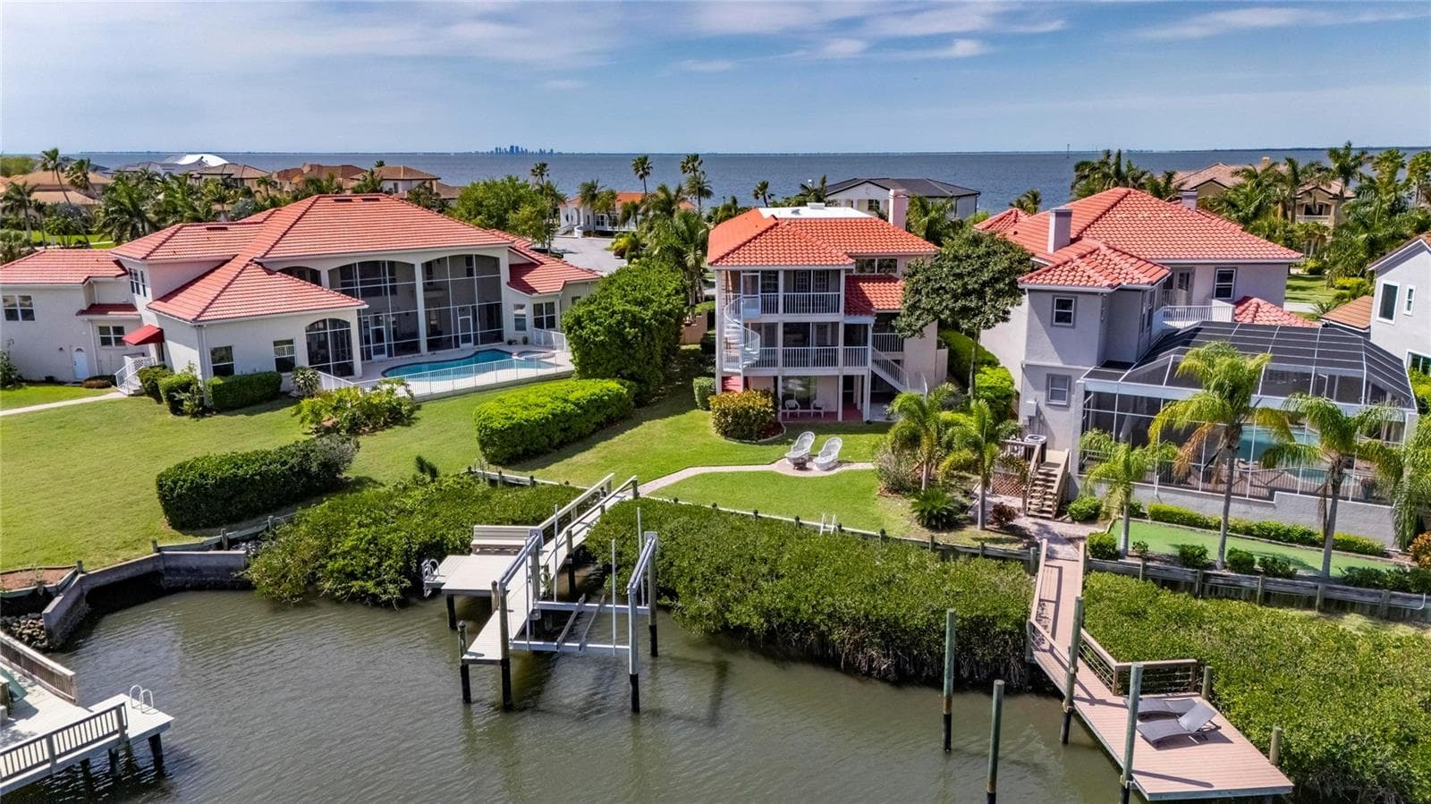 Single Family Residence at 6107 MARBELLA BLVD, APOLLO BEACH, photo 86 of 95