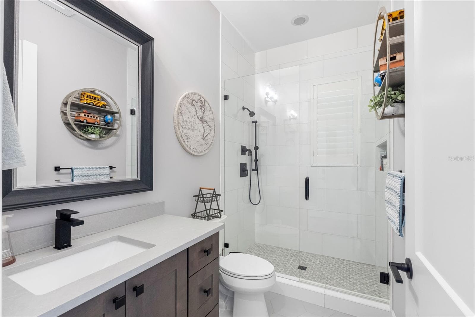 Single Family Residence at 124 FOREST HILLS DR, REDINGTON SHORES, photo 16 of 98