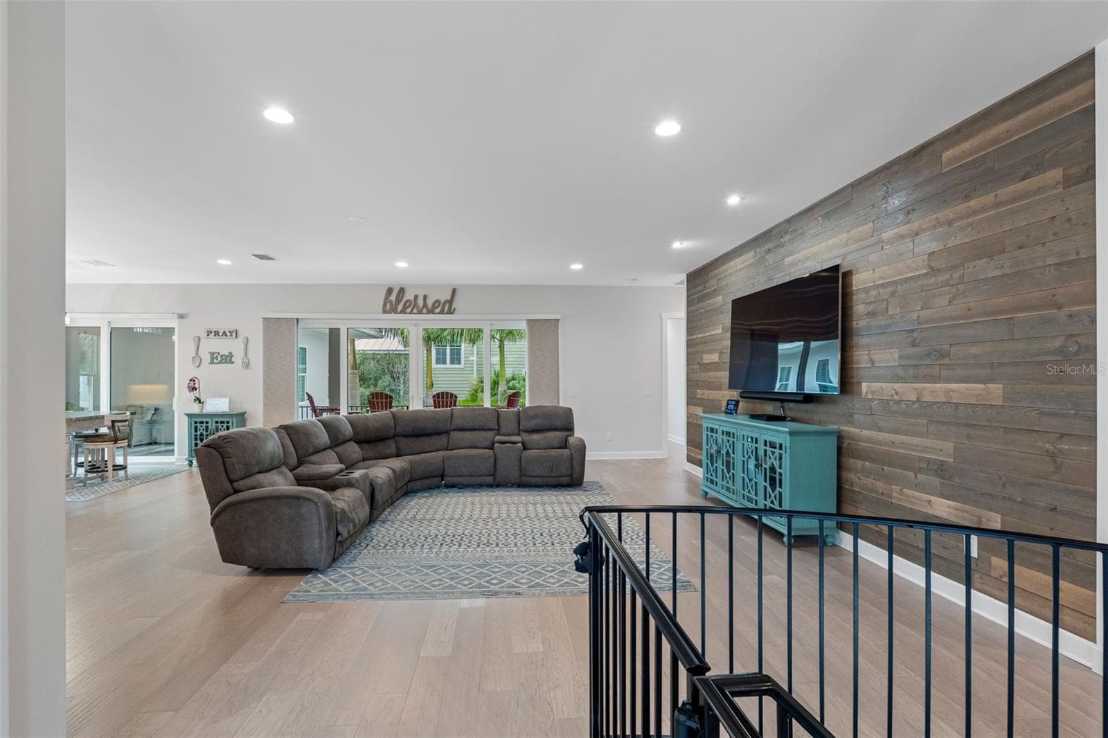 Single Family Residence at 124 FOREST HILLS DR, REDINGTON SHORES, photo 32 of 98