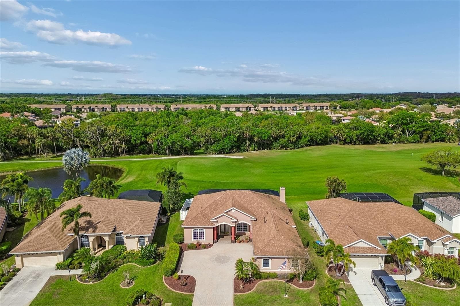 Single Family Residence at 566 PLANTERS MANOR WAY, BRADENTON, photo 4 of 73