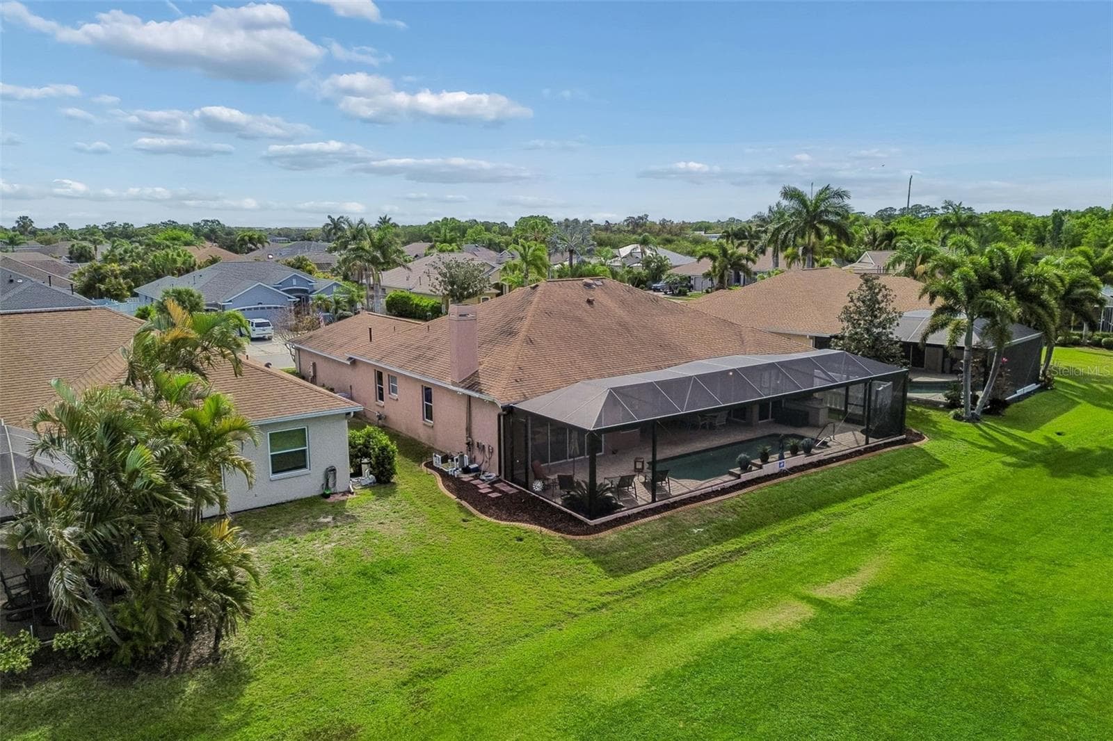 Single Family Residence at 566 PLANTERS MANOR WAY, BRADENTON, photo 5 of 73