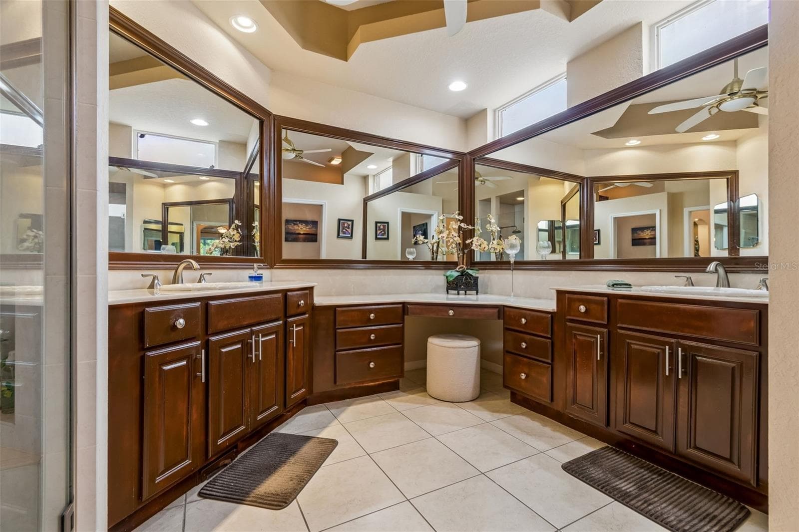 Single Family Residence at 566 PLANTERS MANOR WAY, BRADENTON, photo 41 of 73