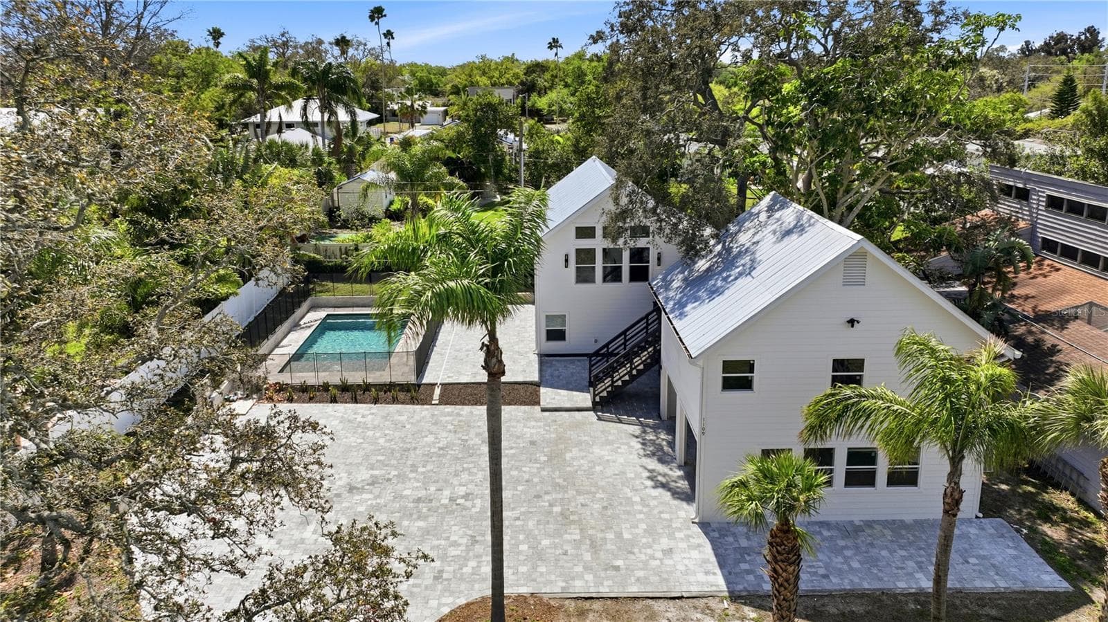Single Family Residence at 1109 CHARLES ST, CLEARWATER, photo 2 of 72