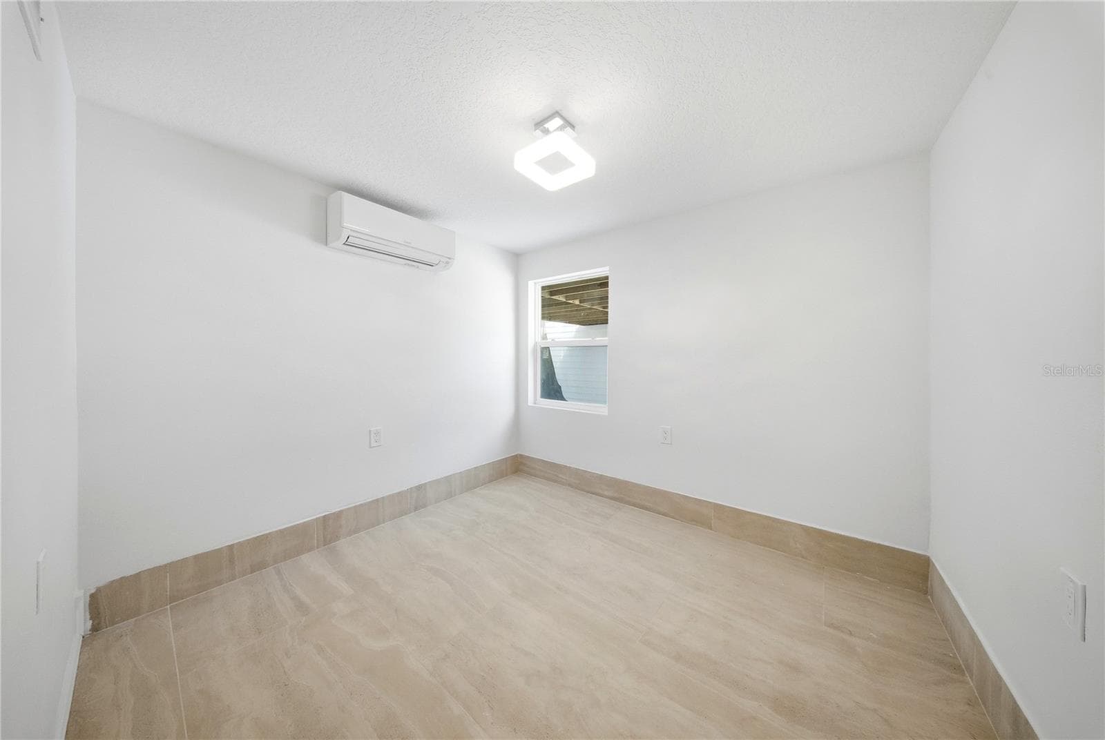 1st Floor - Bedroom 3 - 1109 CHARLES ST, CLEARWATER
