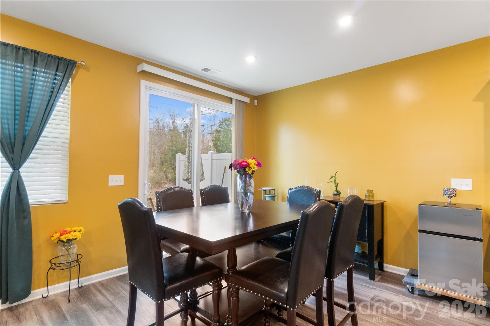 Townhouse at 8032 Overmeadow Lane, Charlotte, photo 12 of 27