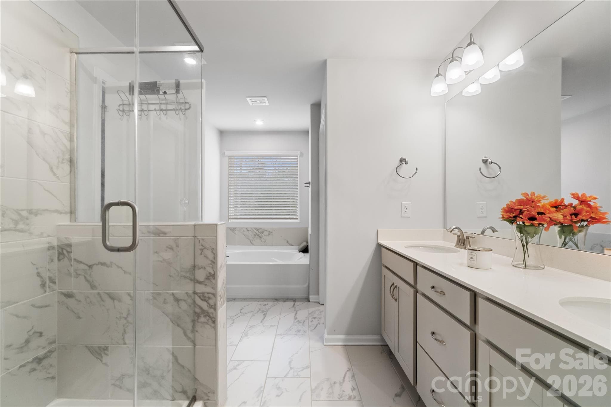 Townhouse at 8032 Overmeadow Lane, Charlotte, photo 19 of 27