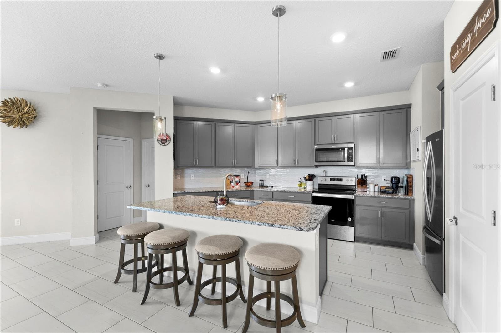 Single Family Residence at 7434 35TH LN E, SARASOTA, photo 6 of 20