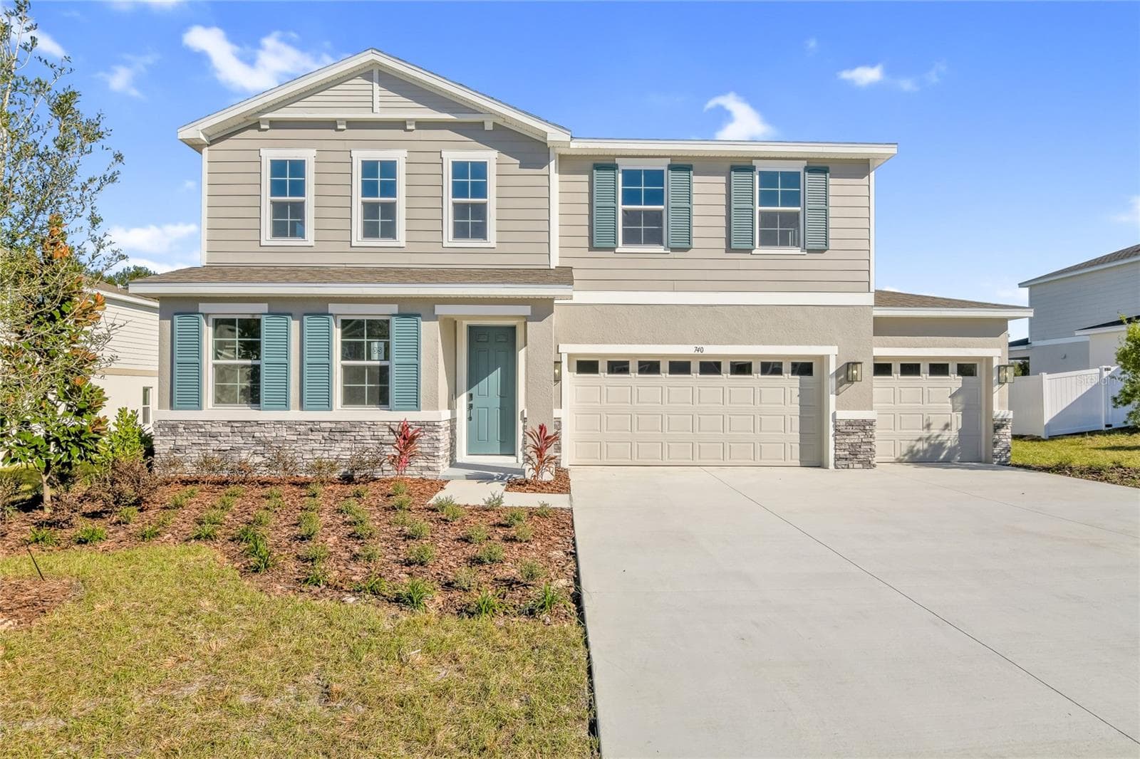 Single Family Residence at 740 WEKIVA RIDGE DR, MOUNT DORA, photo 2 of 18