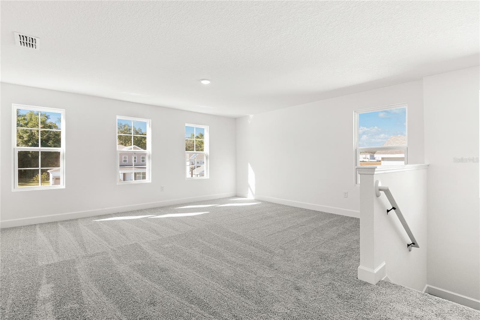 Single Family Residence at 740 WEKIVA RIDGE DR, MOUNT DORA, photo 10 of 18