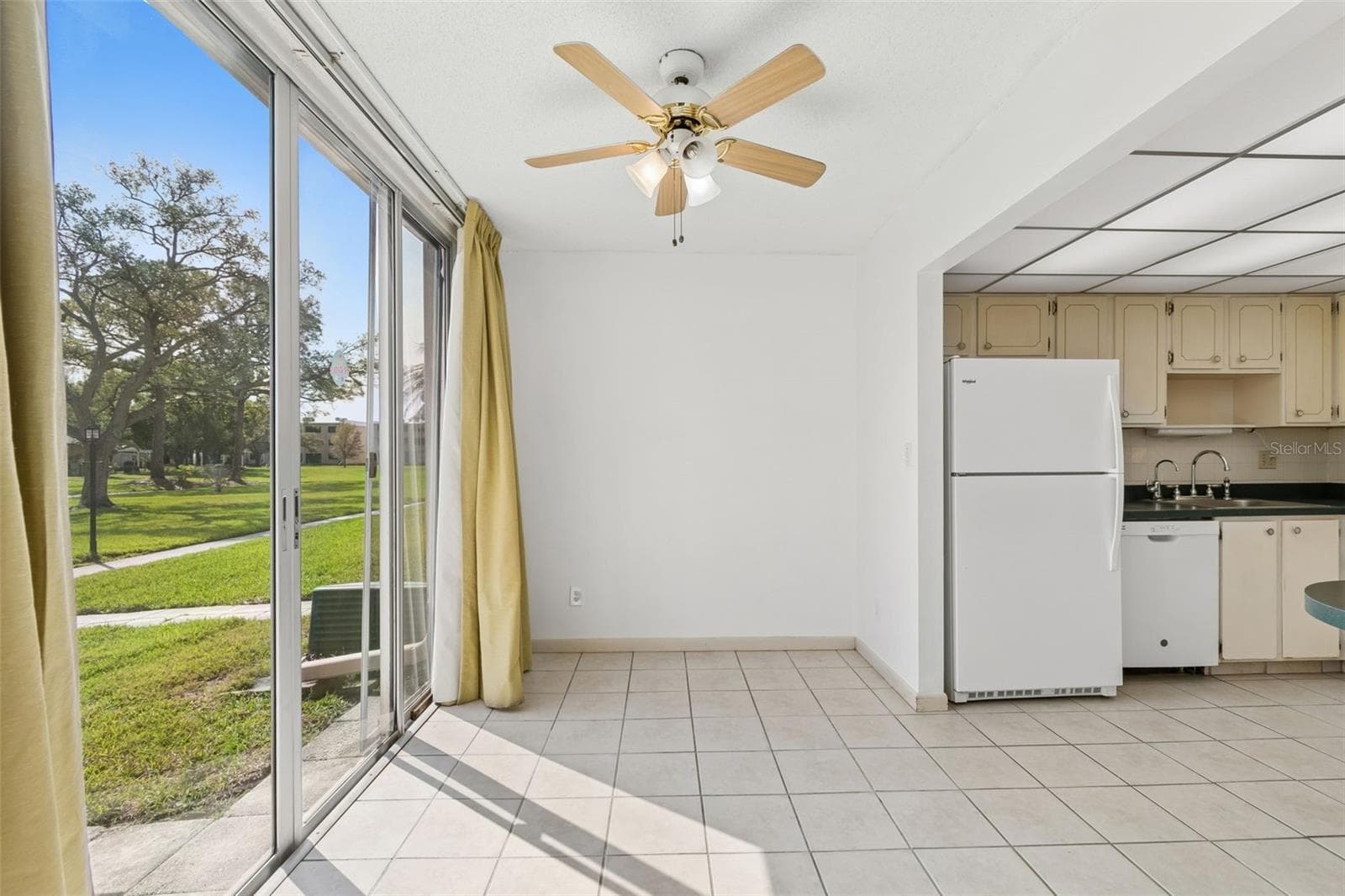 Condominium at 5095 BAY ST NE #110, ST PETERSBURG, photo 10 of 34