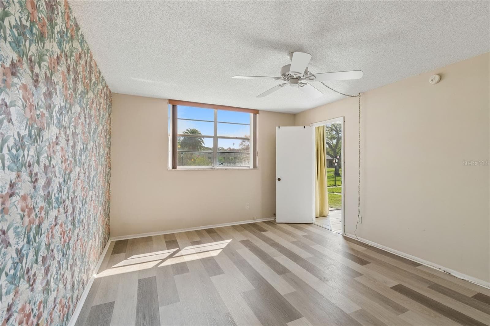 Primary - New luxury vinyl flooring - 5095 BAY ST NE #110, ST PETERSBURG