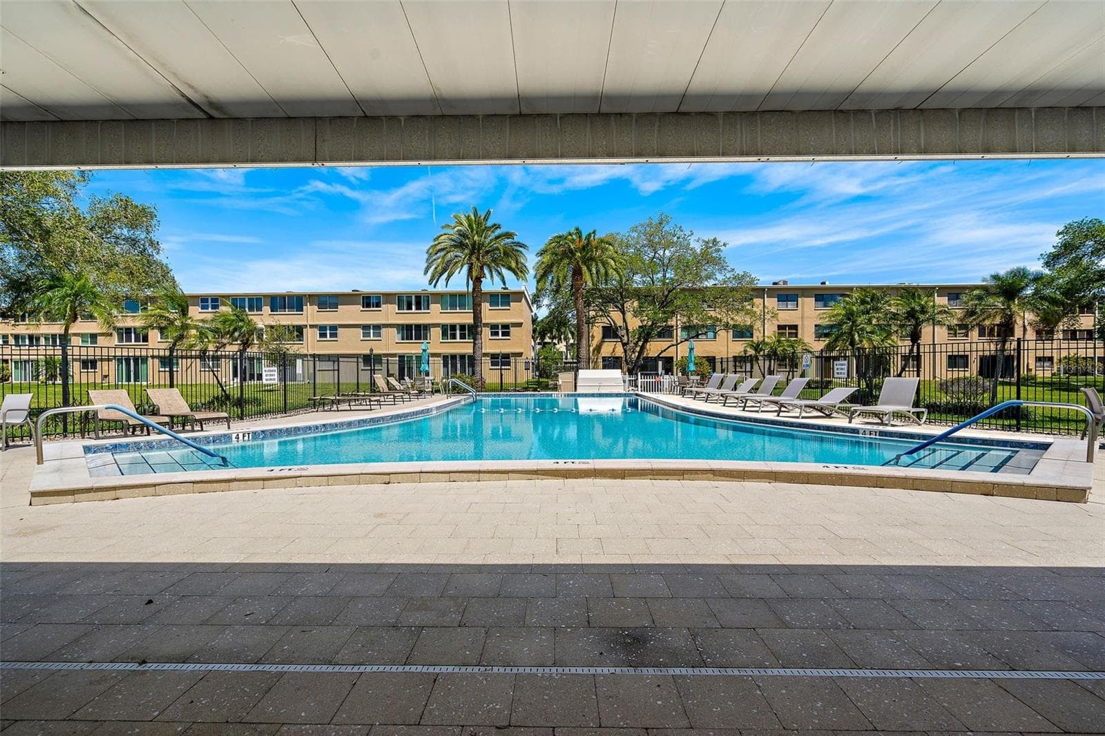 Condominium at 5095 BAY ST NE #110, ST PETERSBURG, photo 25 of 34