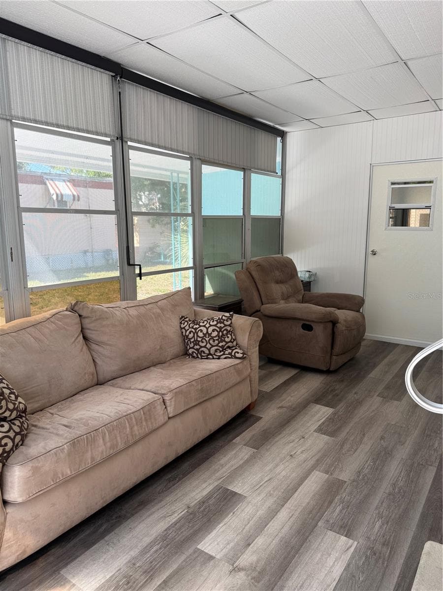 Florida Room - 7803 46TH AVE N #129, ST PETERSBURG