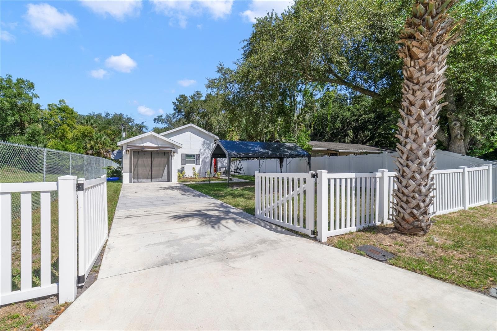 Single Family Residence at 1104 W 3RD ST, SANFORD, photo 3 of 17