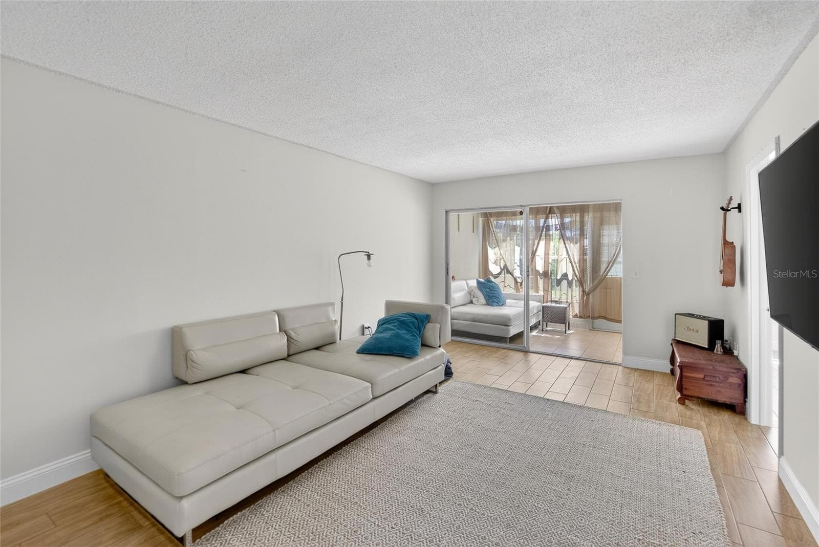 Living Room - 1303 S HERCULES AVE #2, CLEARWATER