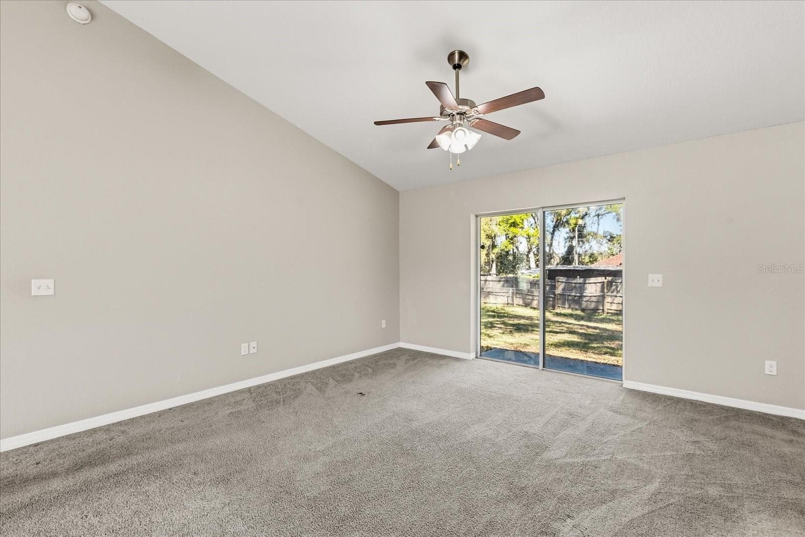 Living Room - 5223 SE 135TH PL, SUMMERFIELD