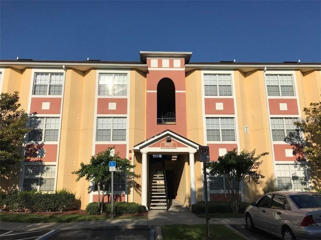 10831 WINDSOR WALK DR #1308