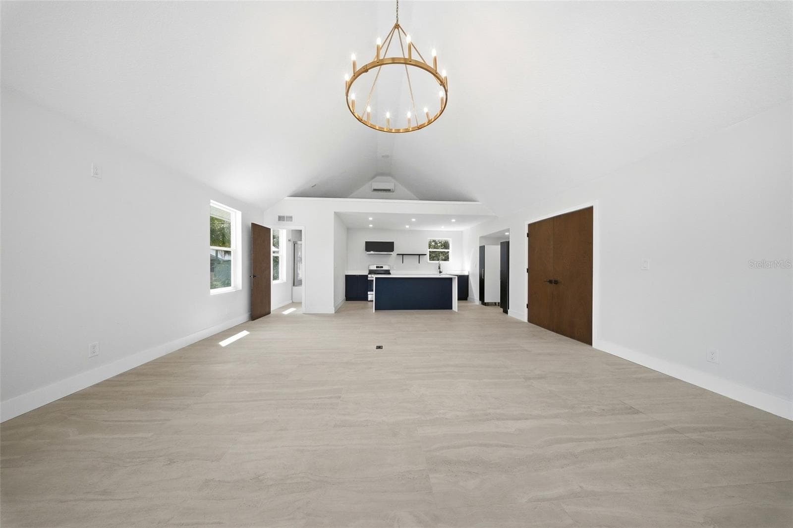 Main Living Space - 1109 CHARLES ST, CLEARWATER