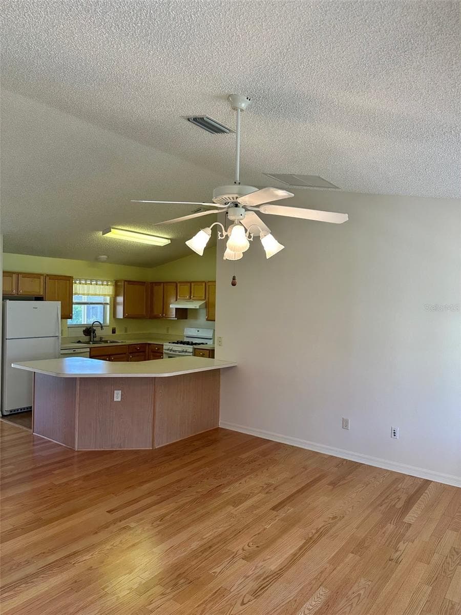 Single Family Residence at 9230 SE 179TH WESLEY ST, THE VILLAGES, photo 3 of 25