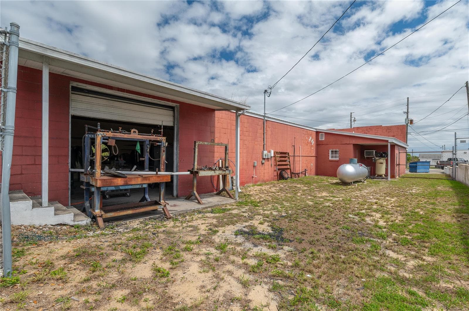 South Side of Parcel - 19 EVERGREEN DR, LAKE WALES
