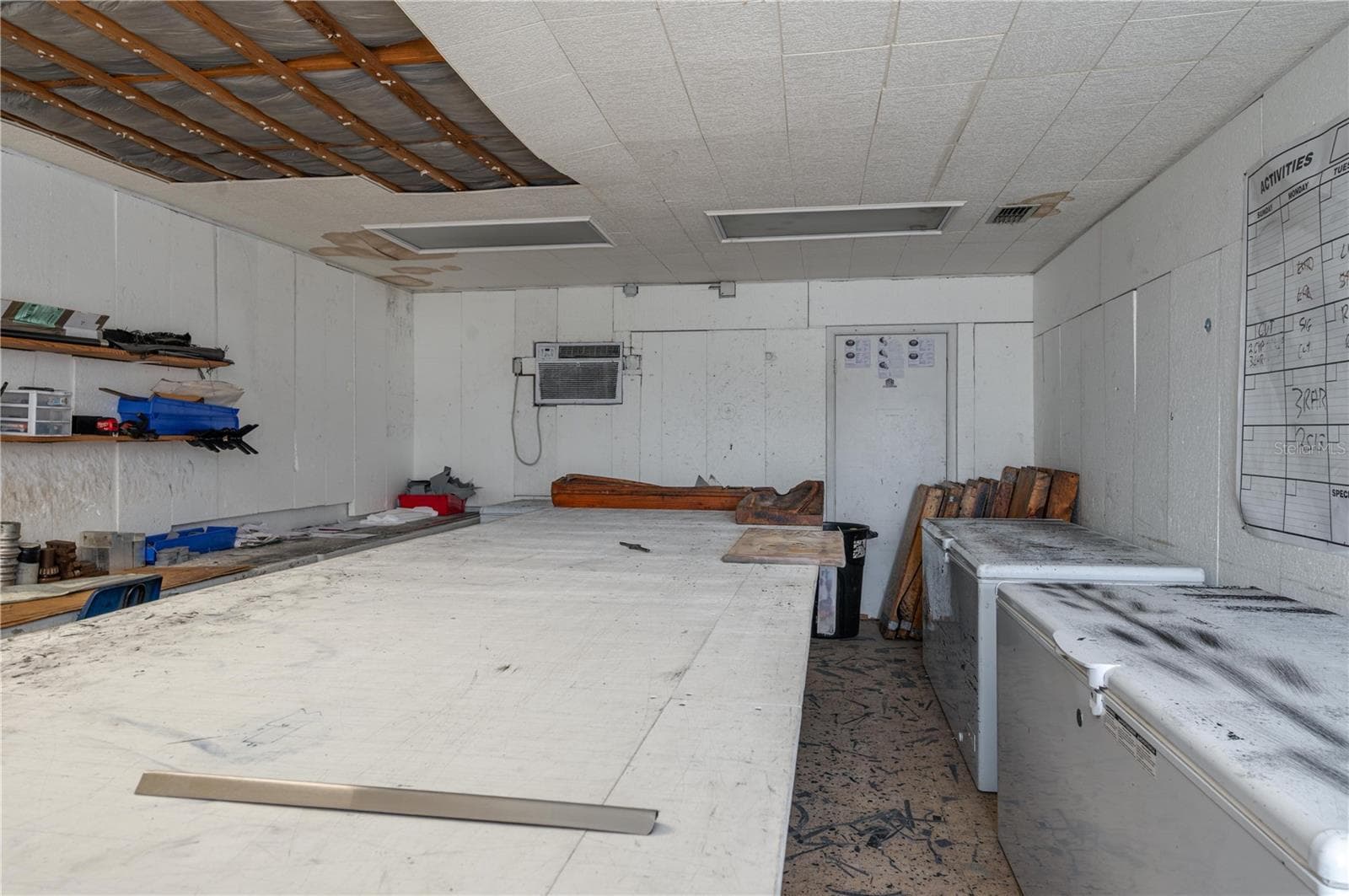 Side Room off of Retail Front - 19 EVERGREEN DR, LAKE WALES