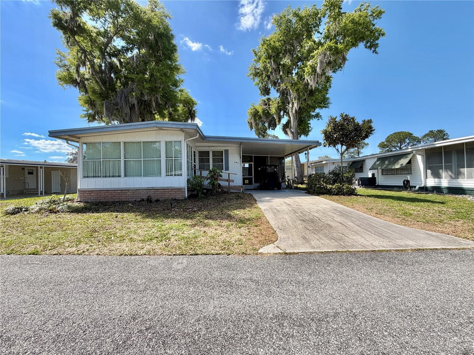 167 JACARANDA DR