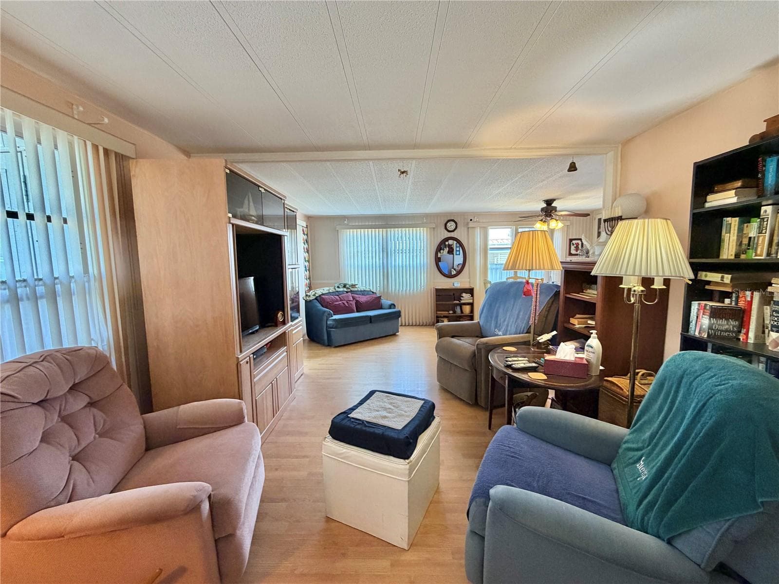 Mobile Home at 167 JACARANDA DR, LEESBURG, photo 2 of 36
