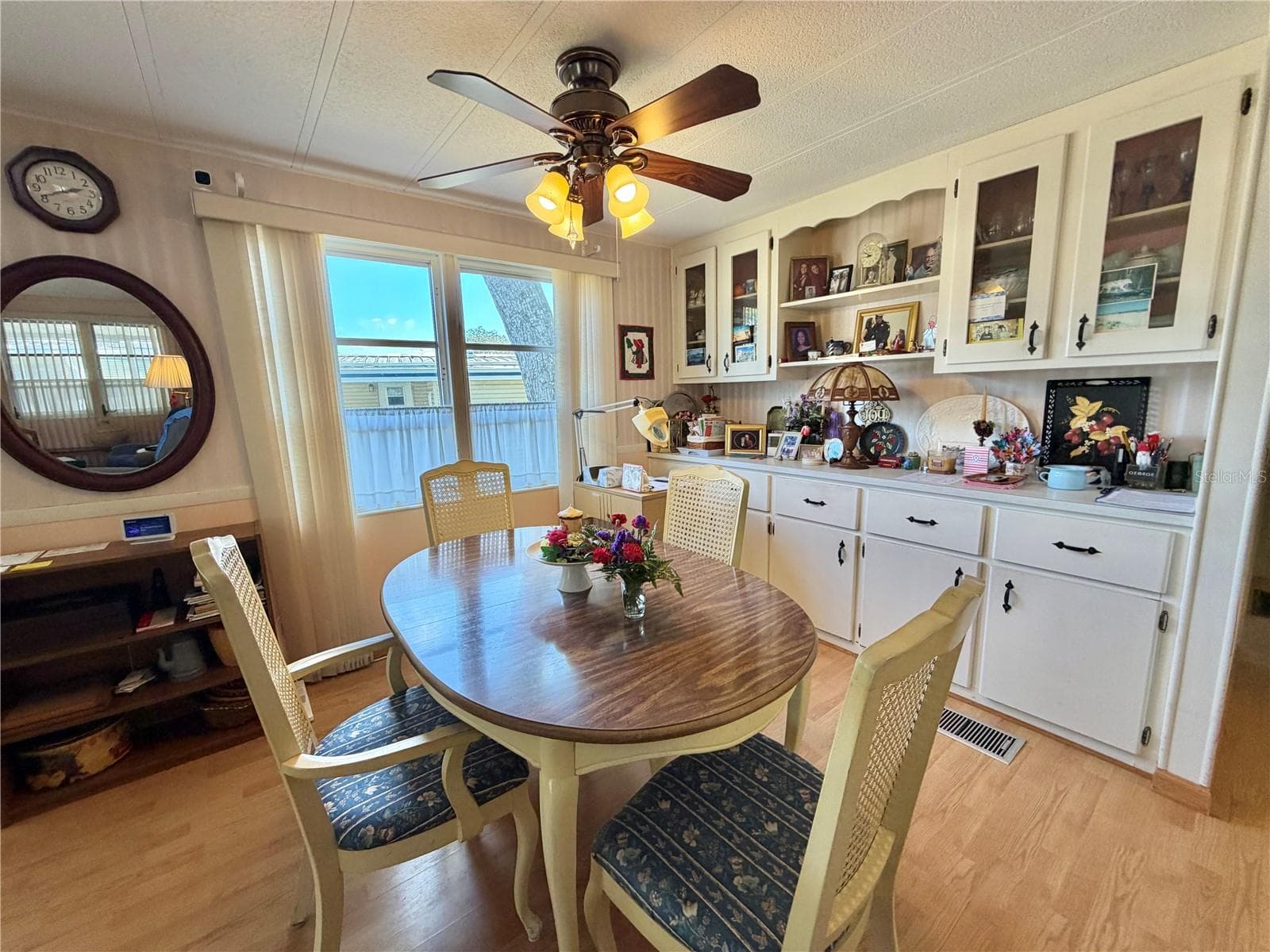 Mobile Home at 167 JACARANDA DR, LEESBURG, photo 3 of 36
