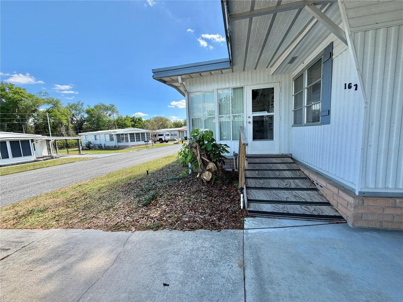 Mobile Home at 167 JACARANDA DR, LEESBURG, photo 31 of 36
