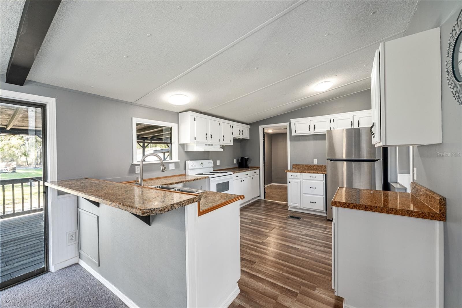 Manufactured Home at 5600 SE 39TH ST, TRENTON, photo 17 of 101