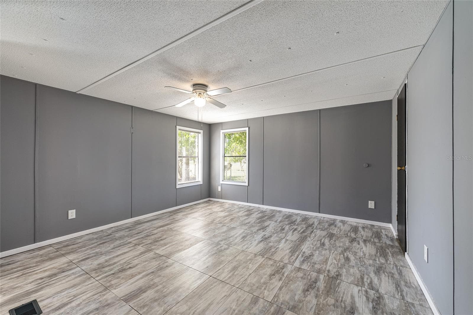 Manufactured Home at 5600 SE 39TH ST, TRENTON, photo 35 of 101