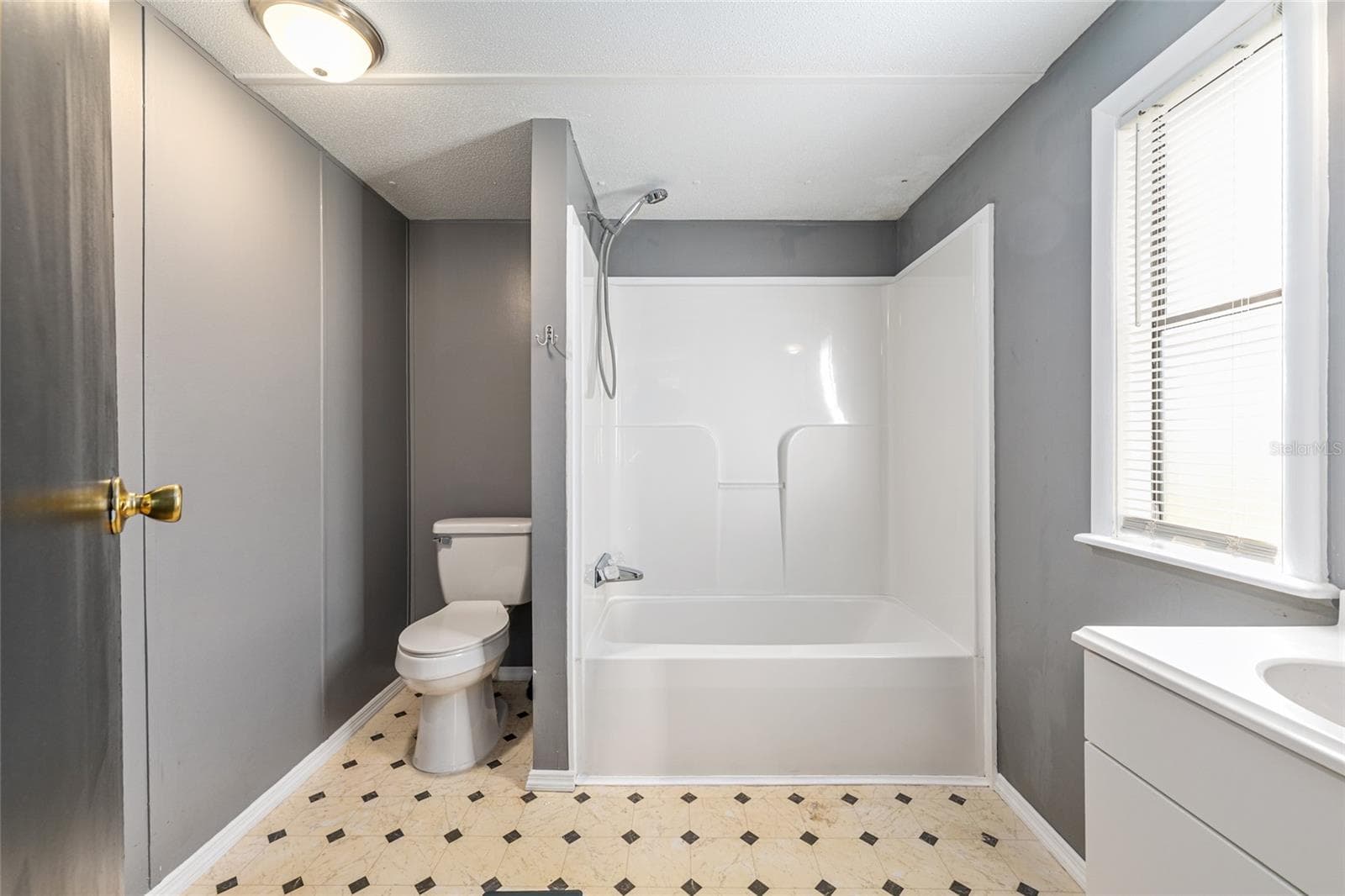 Manufactured Home at 5600 SE 39TH ST, TRENTON, photo 37 of 101