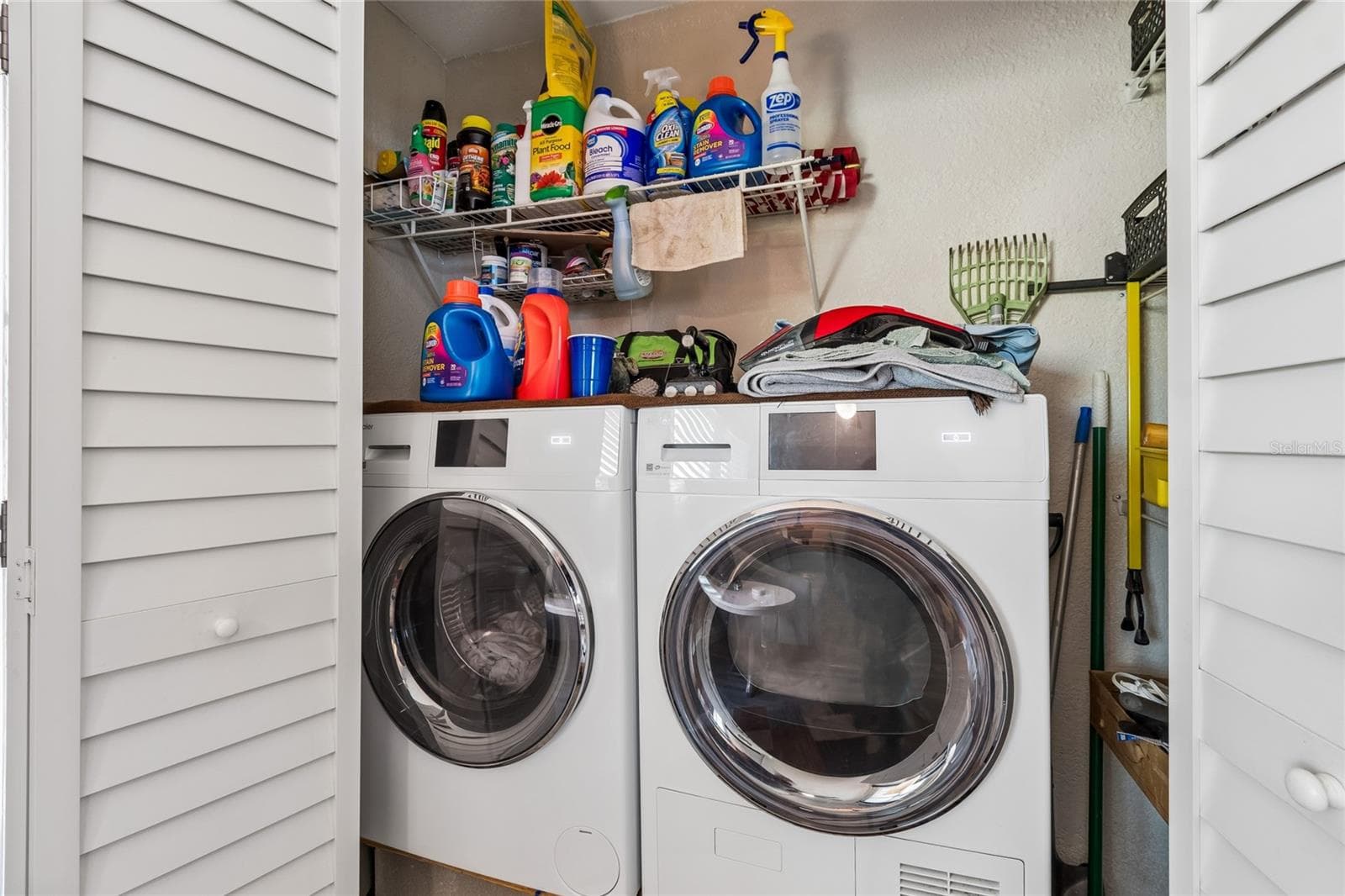 Laundry. - 5501 80TH ST N #102, ST PETERSBURG