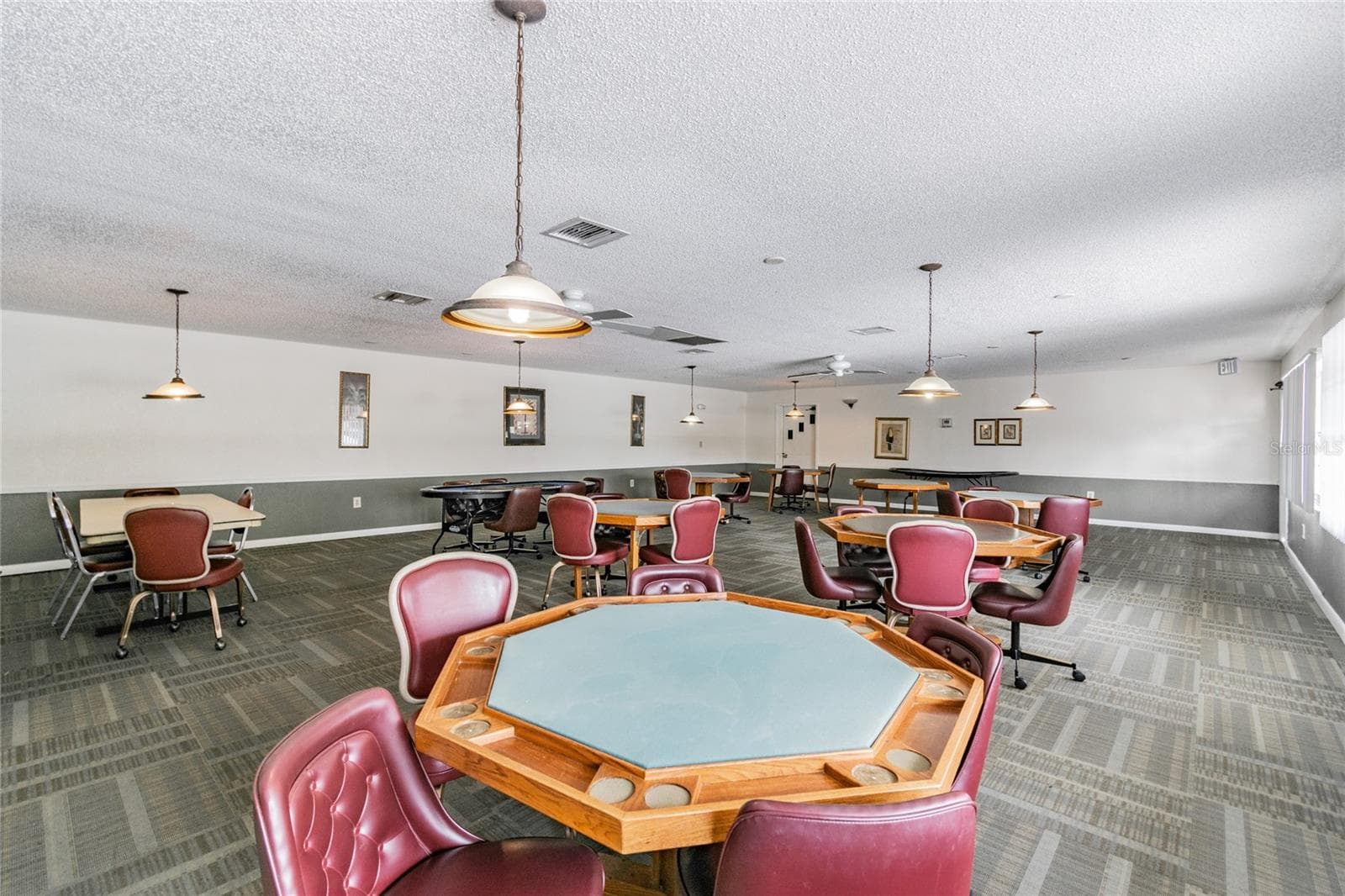 Condominium at 5501 80TH ST N #102, ST PETERSBURG, photo 62 of 76