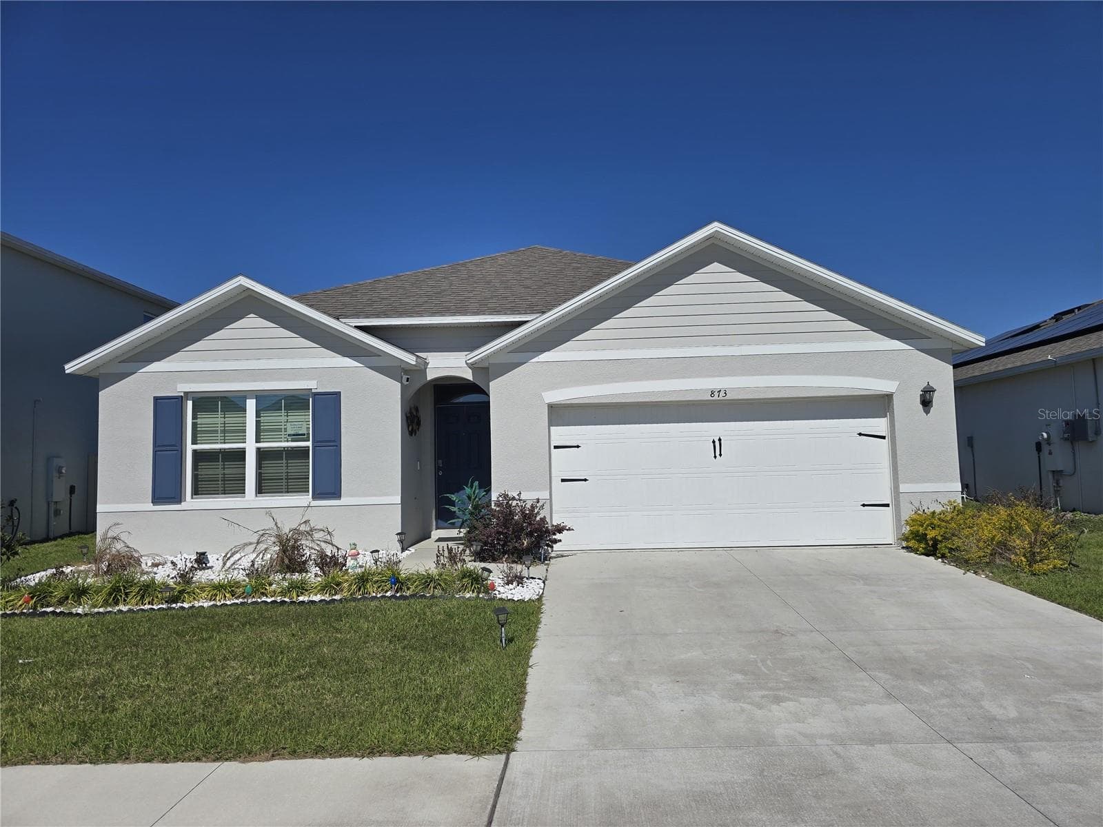 873 AMBLESIDE DR