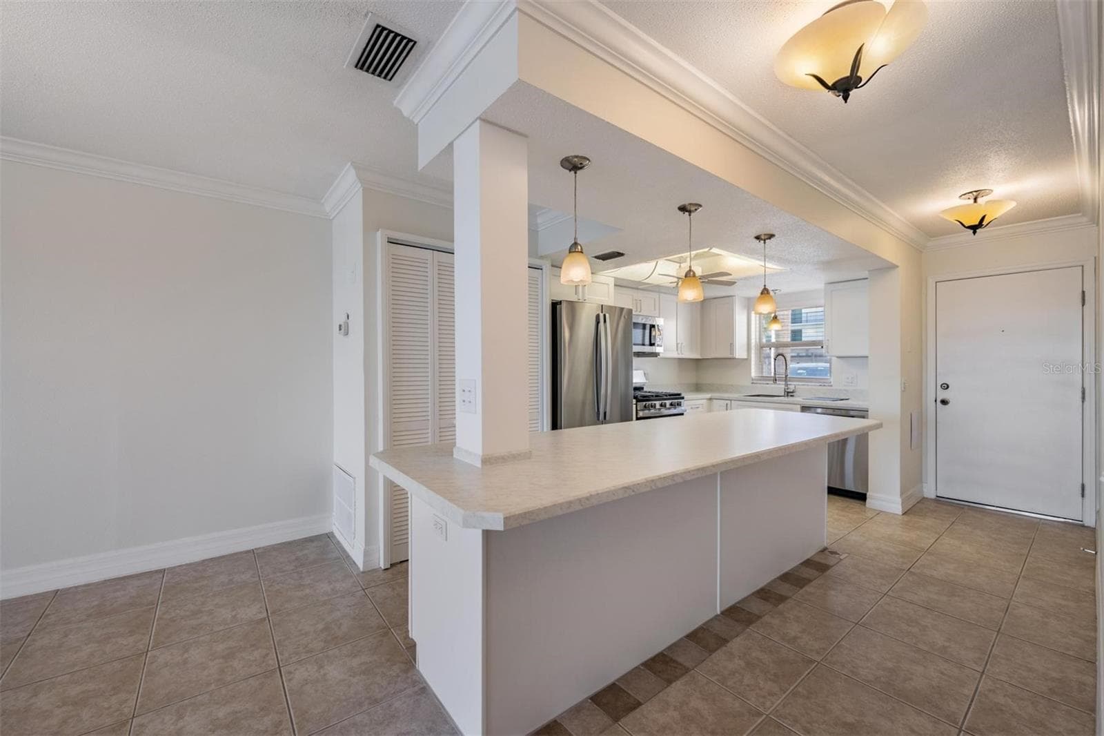 Condominium at 7 DUNOON PL #102, DUNEDIN, photo 9 of 53