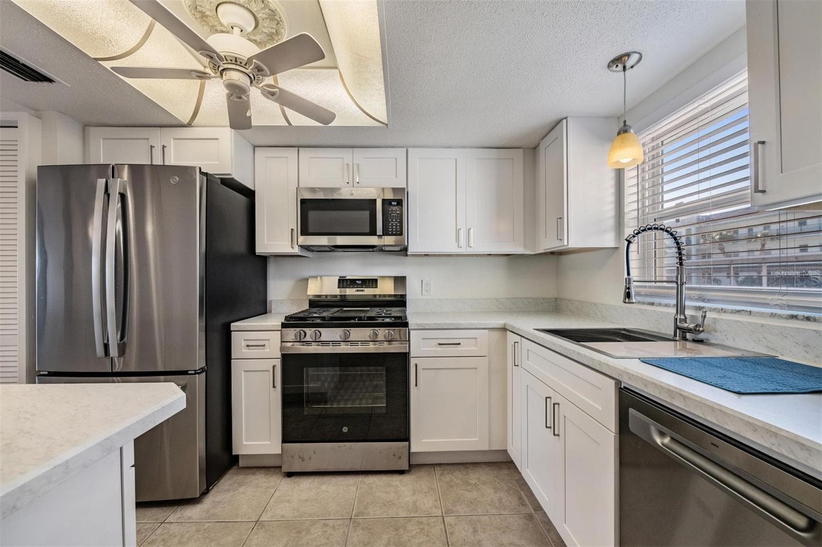 Condominium at 7 DUNOON PL #102, DUNEDIN, photo 11 of 53