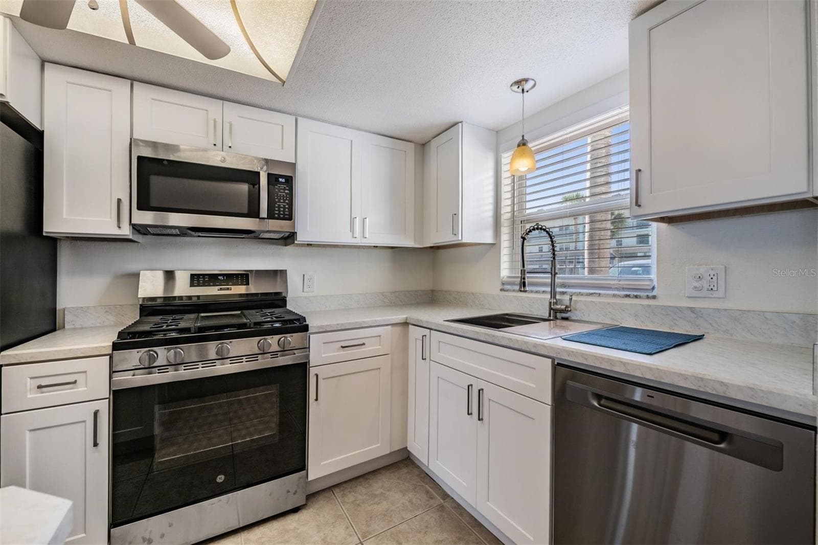 Condominium at 7 DUNOON PL #102, DUNEDIN, photo 12 of 53