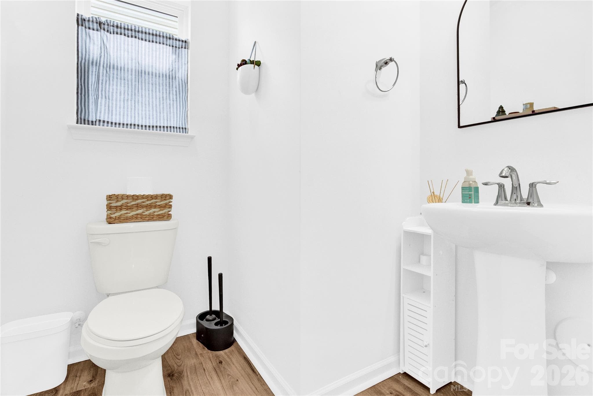 First Floor Bathroom - 3153 Pinehills Way, Mount Holly