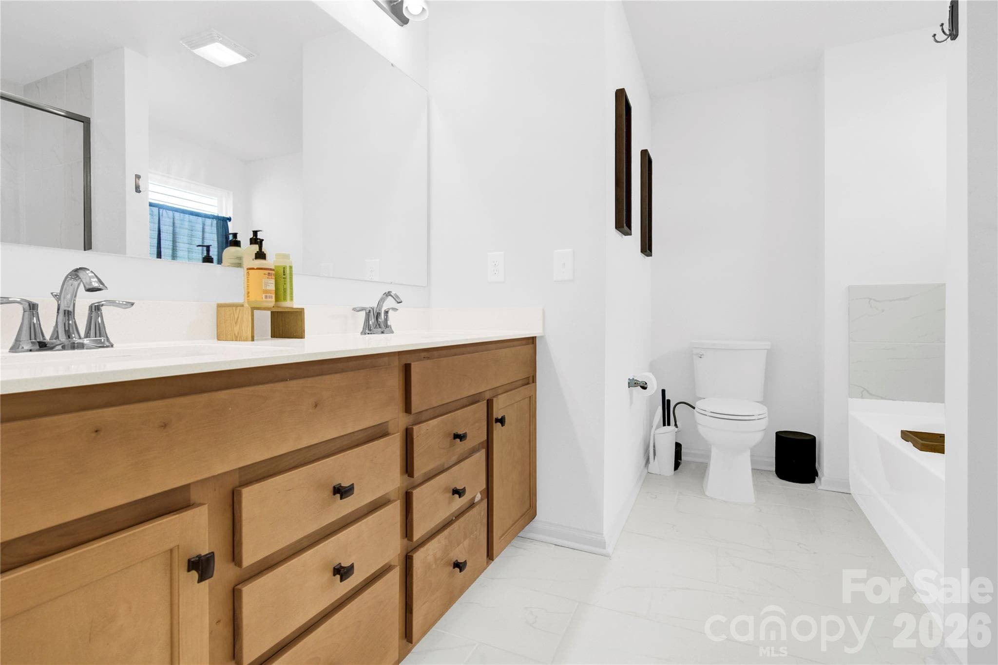 Primary Bath - 3153 Pinehills Way, Mount Holly