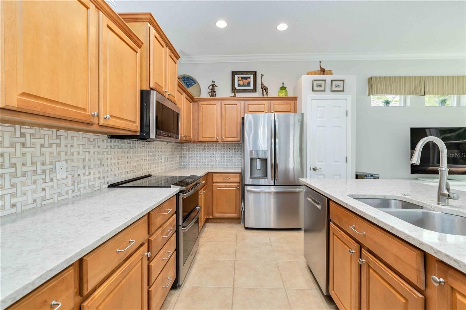 Single Family Residence at 8150 INDIGO RIDGE TER, UNIVERSITY PARK, photo 13 of 114