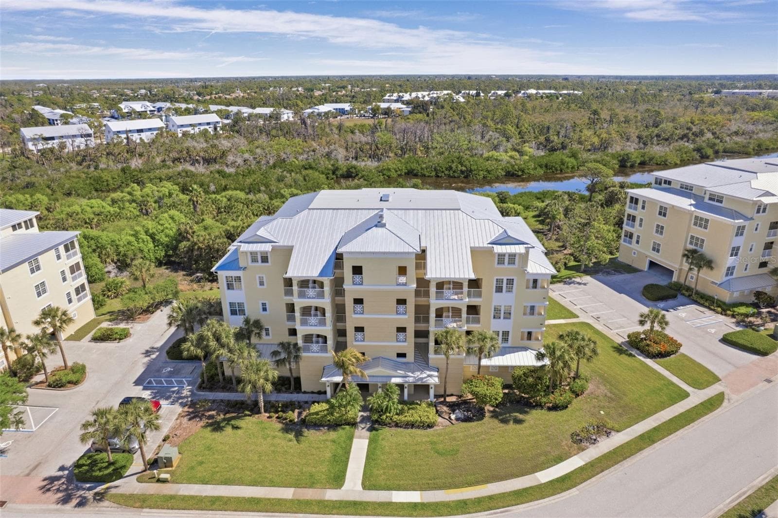 Condominium at 8561 AMBERJACK CIR #302, ENGLEWOOD, photo 4 of 51