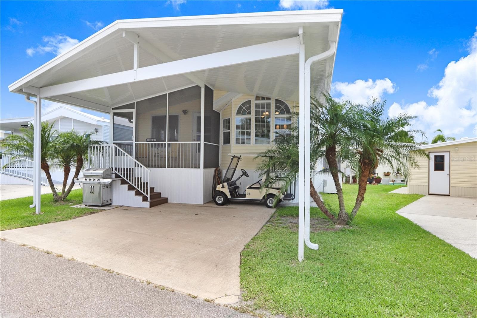 Manufactured Home at 3333 26TH AVE E #1104, BRADENTON, photo 2 of 28