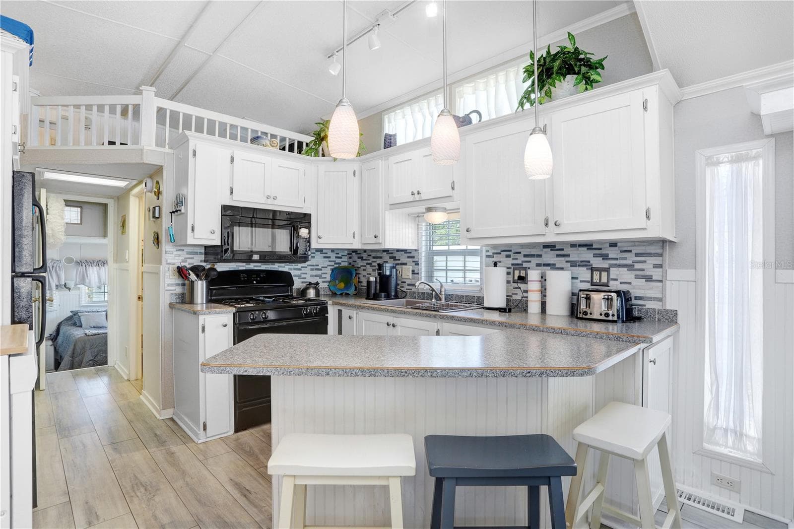 Manufactured Home at 3333 26TH AVE E #1104, BRADENTON, photo 11 of 28