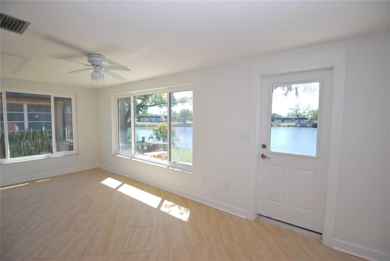 Condominium at 4136 STRATFORD DR, NEW PORT RICHEY, photo 17 of 24