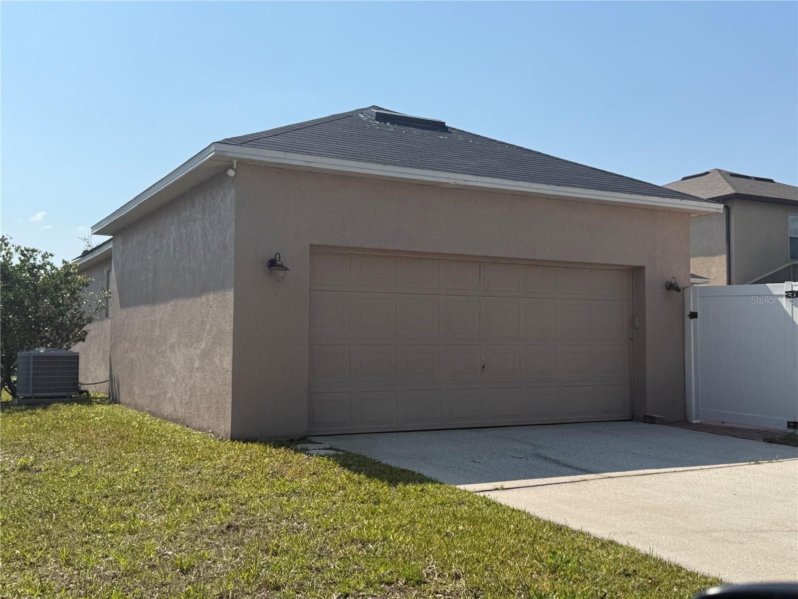 Garage in the Back - 14467 GOLDEN RAIN TREE BLVD, ORLANDO