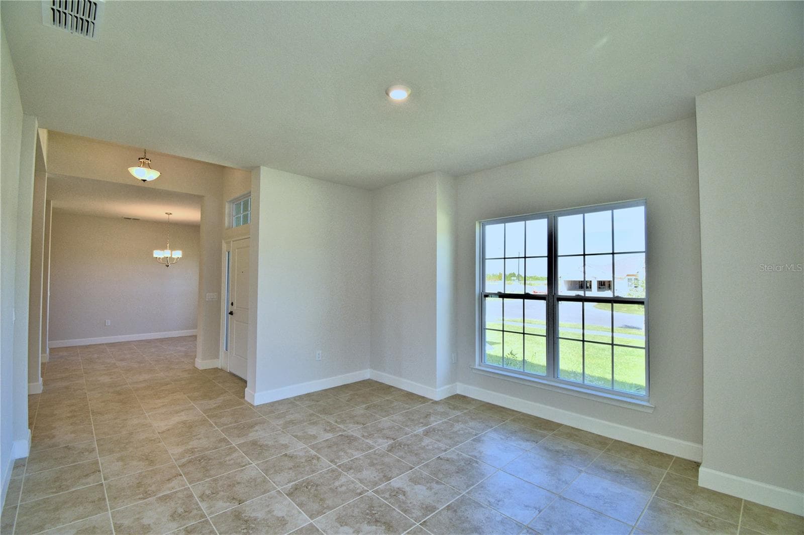 Single Family Residence at 4615 CALAMINT LN, AUBURNDALE, photo 4 of 51