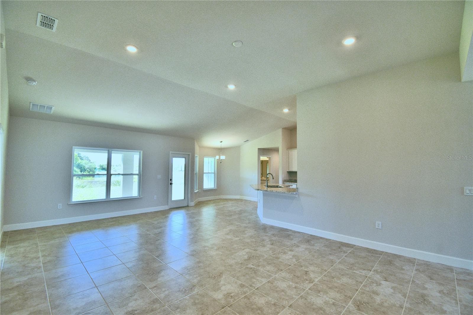 Single Family Residence at 4615 CALAMINT LN, AUBURNDALE, photo 9 of 51